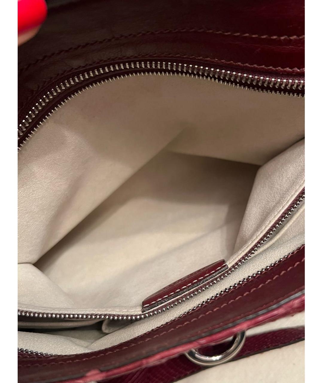 SALVATORE FERRAGAMO Бордовая сумка с короткими ручками из экзотической кожи, фото 7