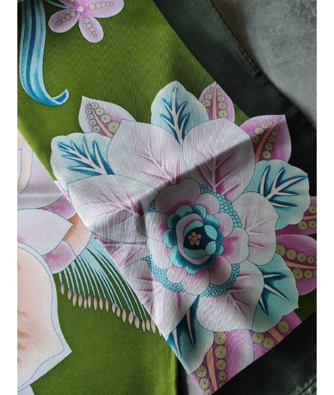 SALVATORE FERRAGAMO Зеленый шелковый платок, фото 9