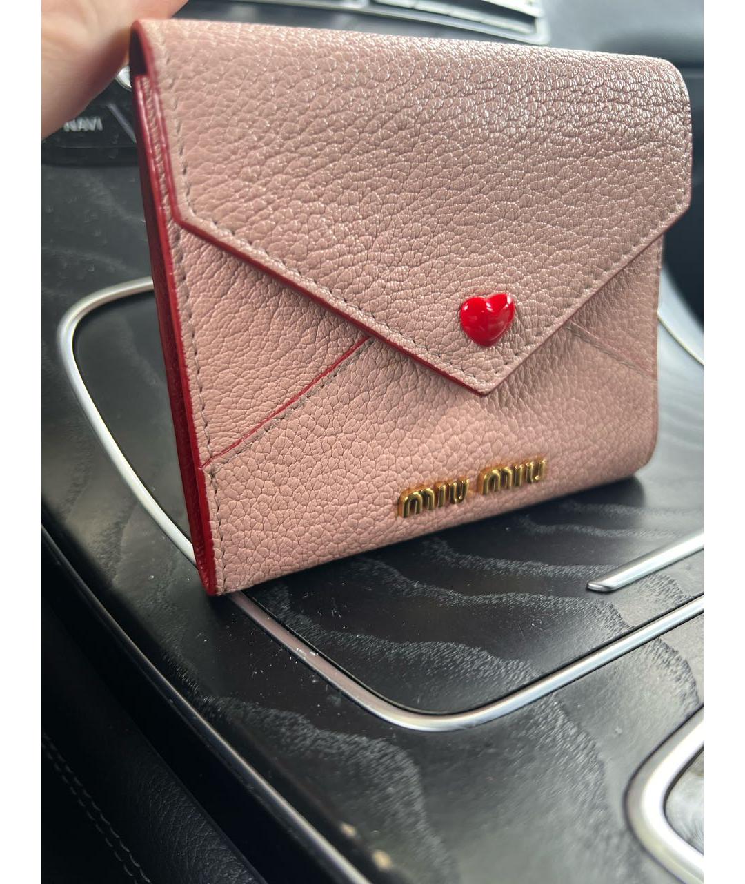MIU MIU Розовый кожаный кошелек, фото 2