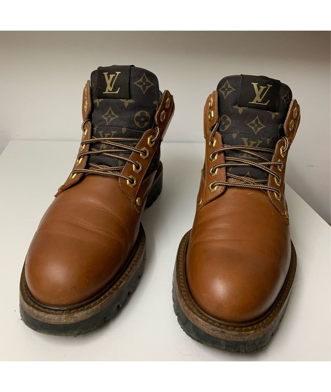 LOUIS VUITTON PRE-OWNED Коричневые кожаные высокие ботинки, фото 2