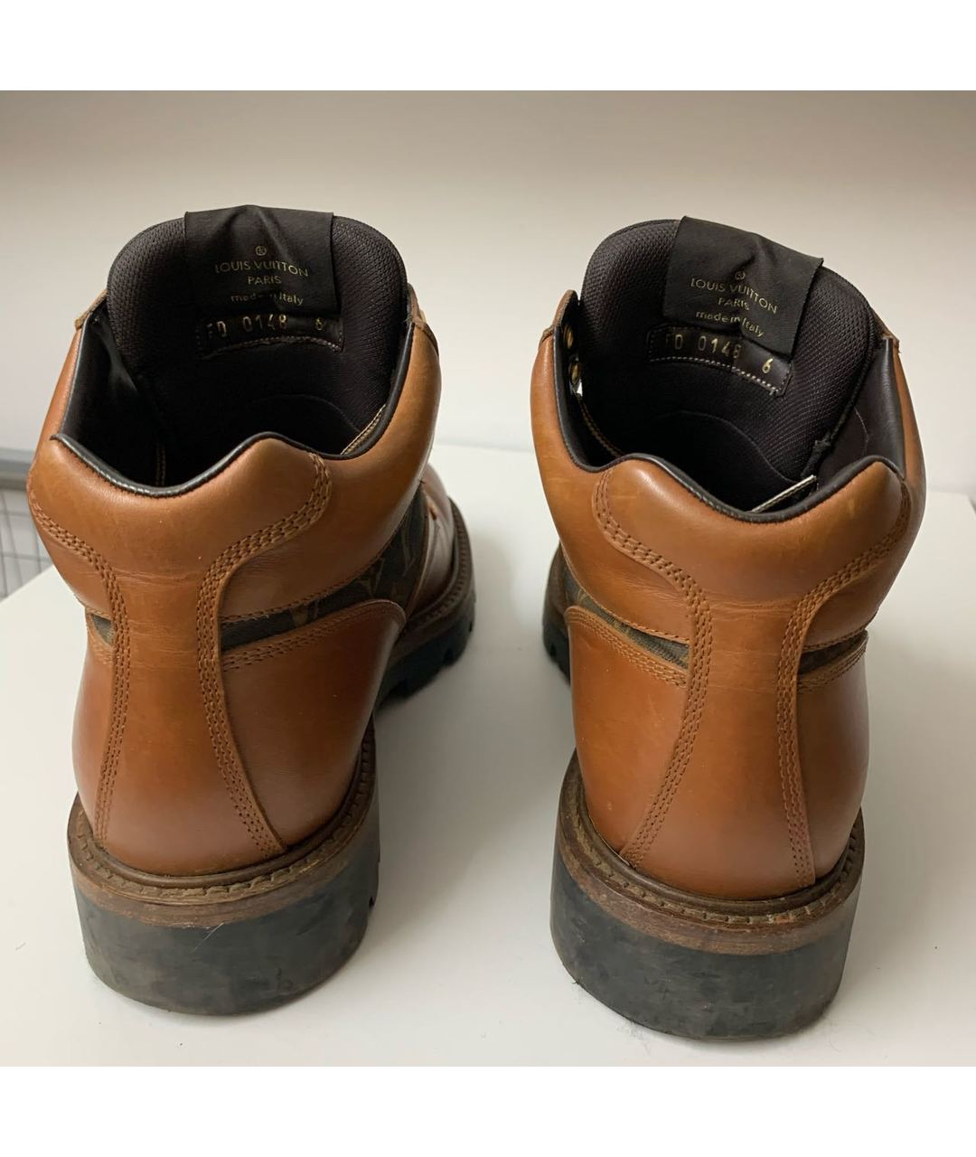 LOUIS VUITTON PRE-OWNED Коричневые кожаные высокие ботинки, фото 4