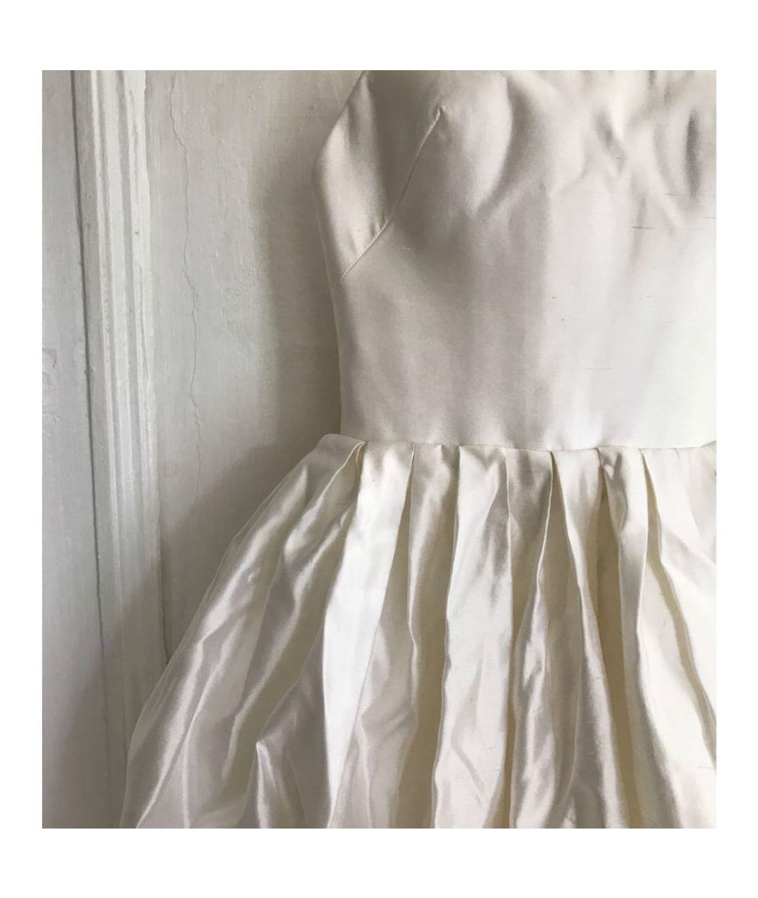 RASARIO Белое шелковое коктейльное платье, фото 5