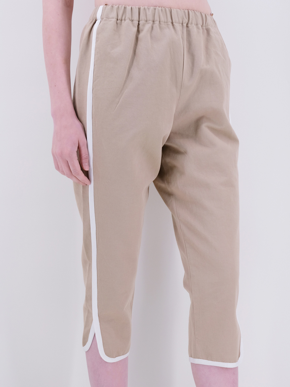NO. 21 Бежевые хлопковые прямые брюки, фото 2