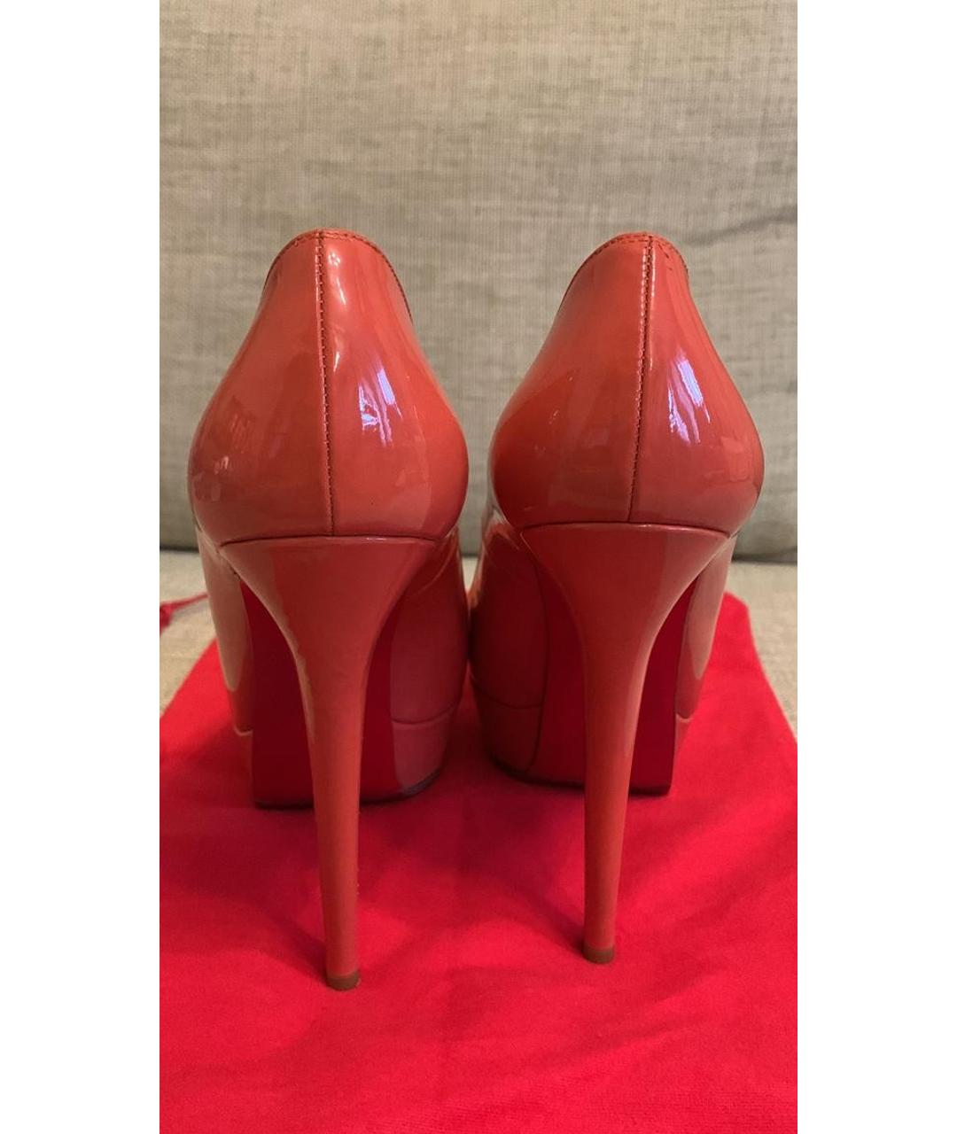 CHRISTIAN LOUBOUTIN Красные туфли из лакированной кожи, фото 4