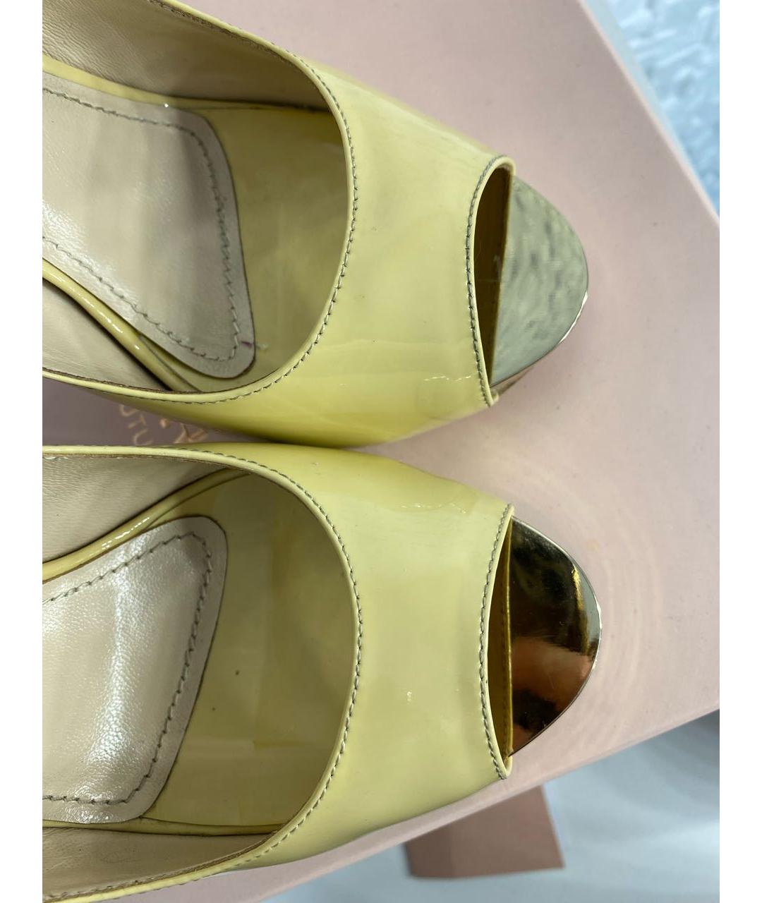 GIANNI RENZI Бежевые туфли из лакированной кожи, фото 3