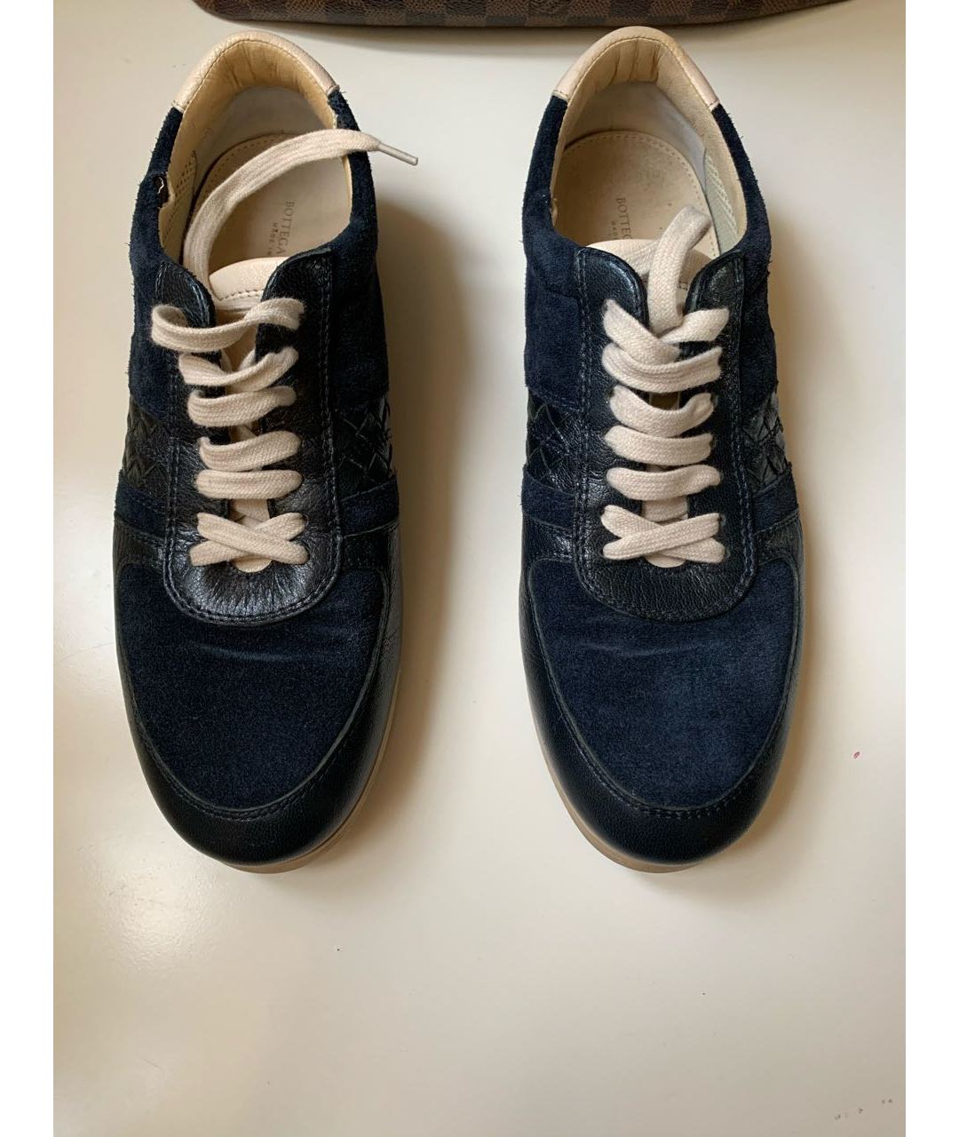 BOTTEGA VENETA Темно-синие кожаные кроссовки, фото 3