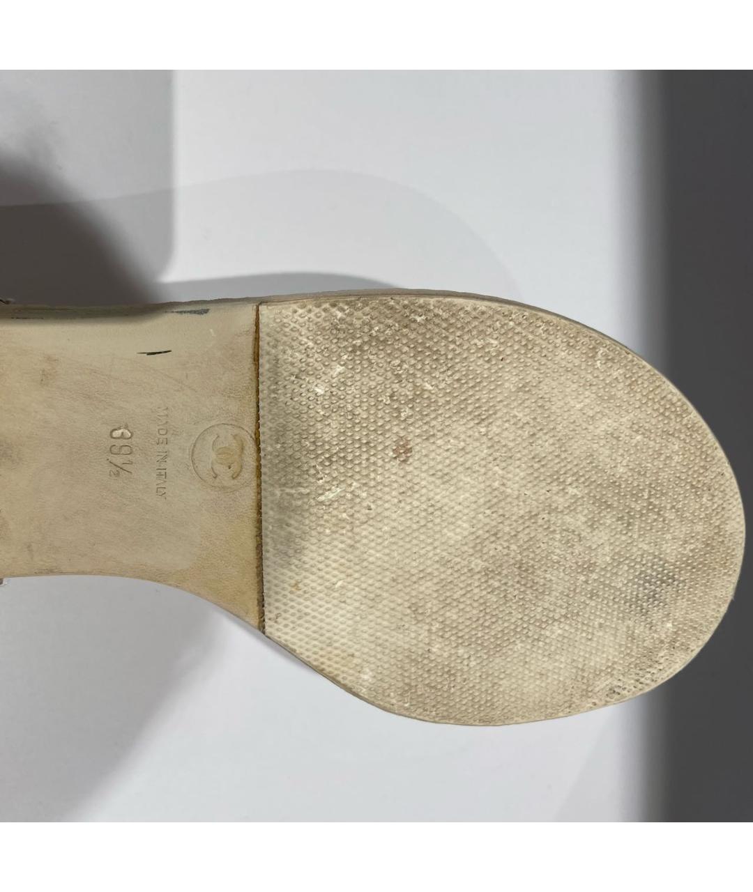 CHANEL PRE-OWNED Бежевые кожаные сандалии, фото 6