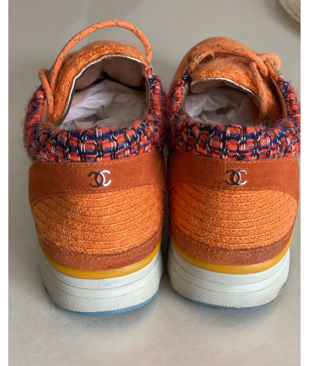 CHANEL PRE-OWNED Оранжевое текстильные кроссовки, фото 4