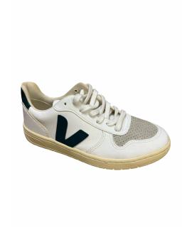 

Низкие кроссовки / кеды VEJA