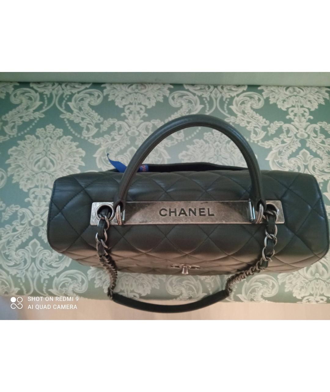 CHANEL Серая кожаная сумка с короткими ручками, фото 3