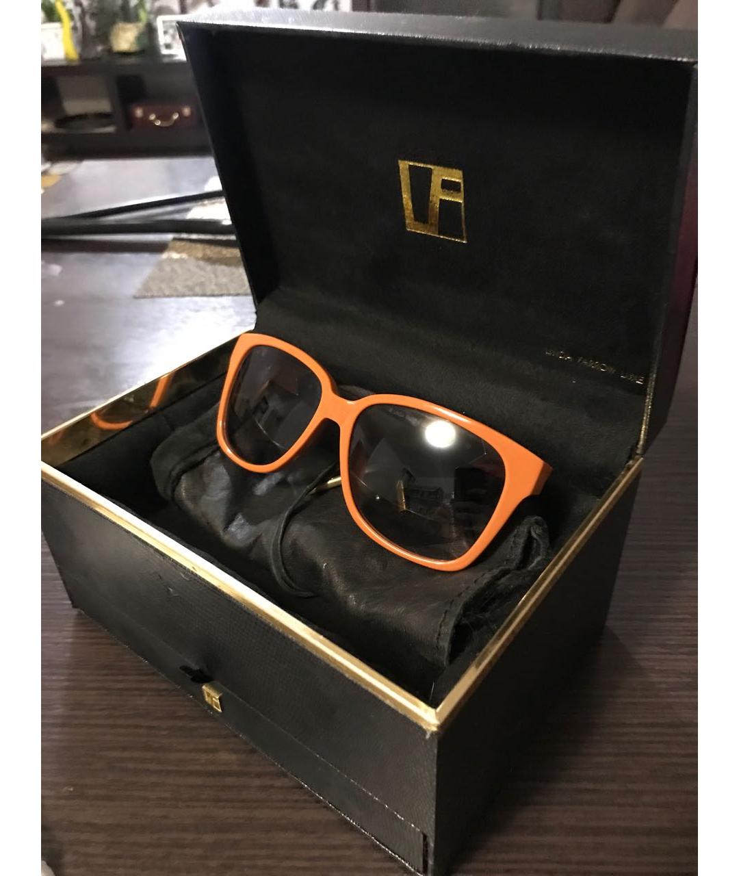 LINDA FARROW Оранжевое пластиковые солнцезащитные очки, фото 9