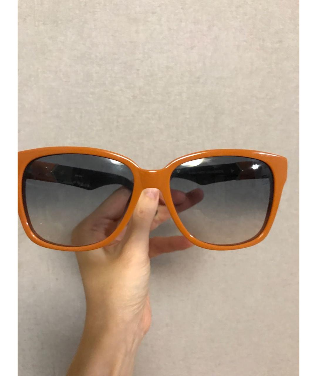 LINDA FARROW Оранжевое пластиковые солнцезащитные очки, фото 5