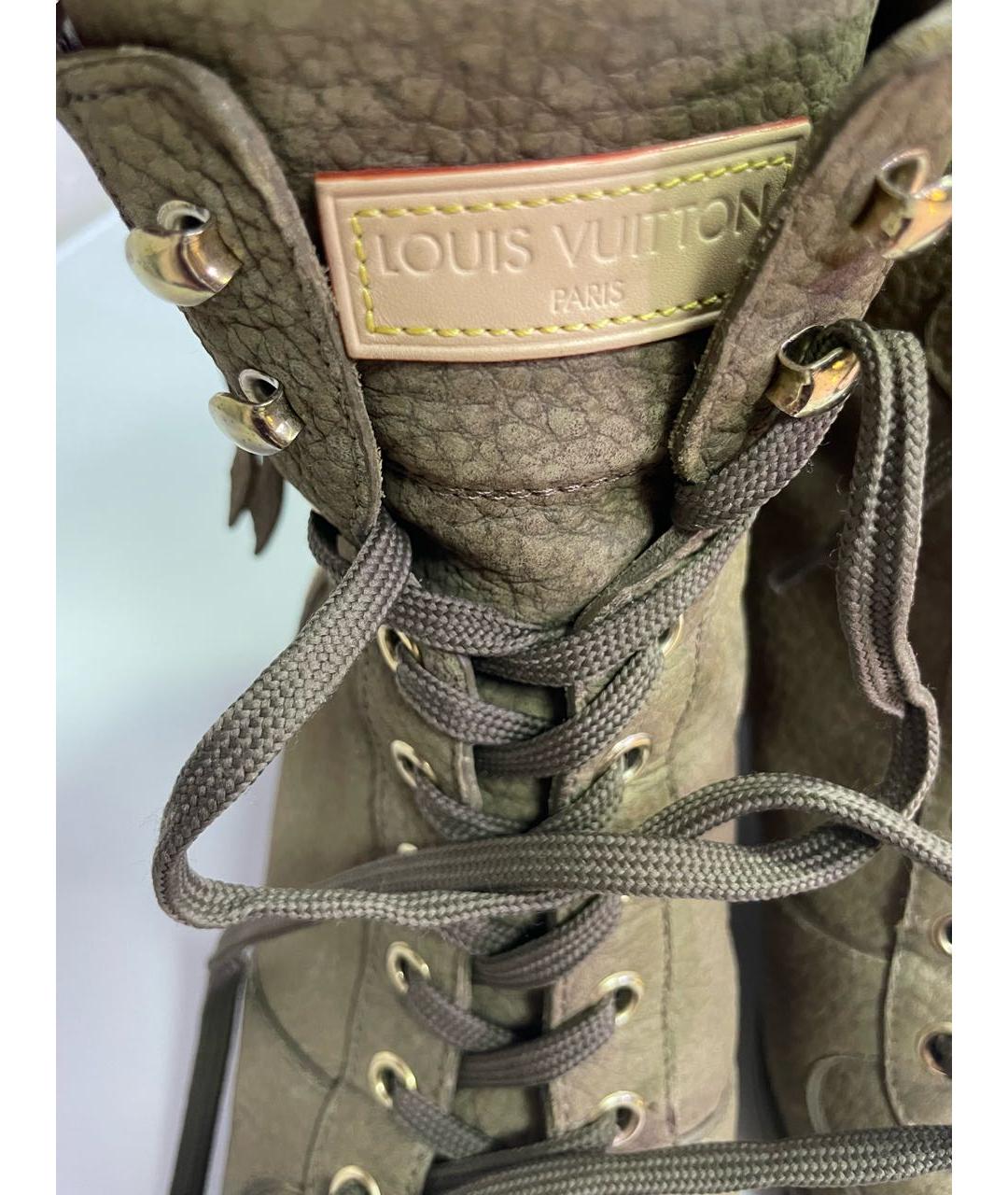 LOUIS VUITTON Хаки нубуковые ботильоны, фото 6