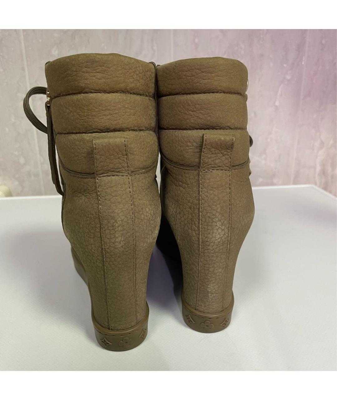 LOUIS VUITTON Хаки нубуковые ботильоны, фото 4