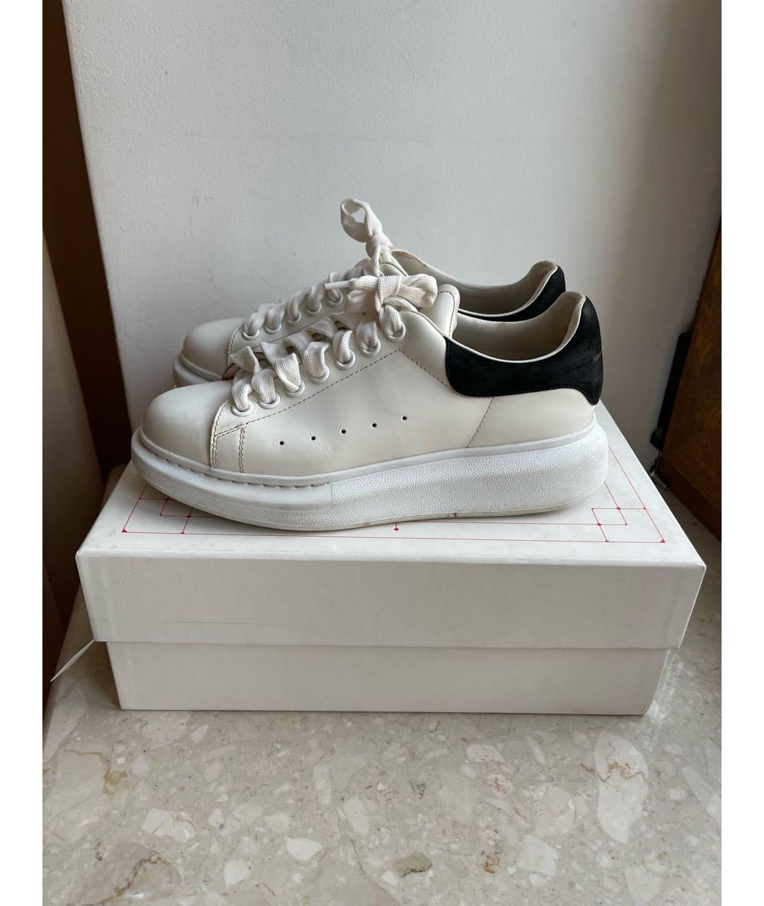 ALEXANDER MCQUEEN Белые кожаные кеды, фото 5