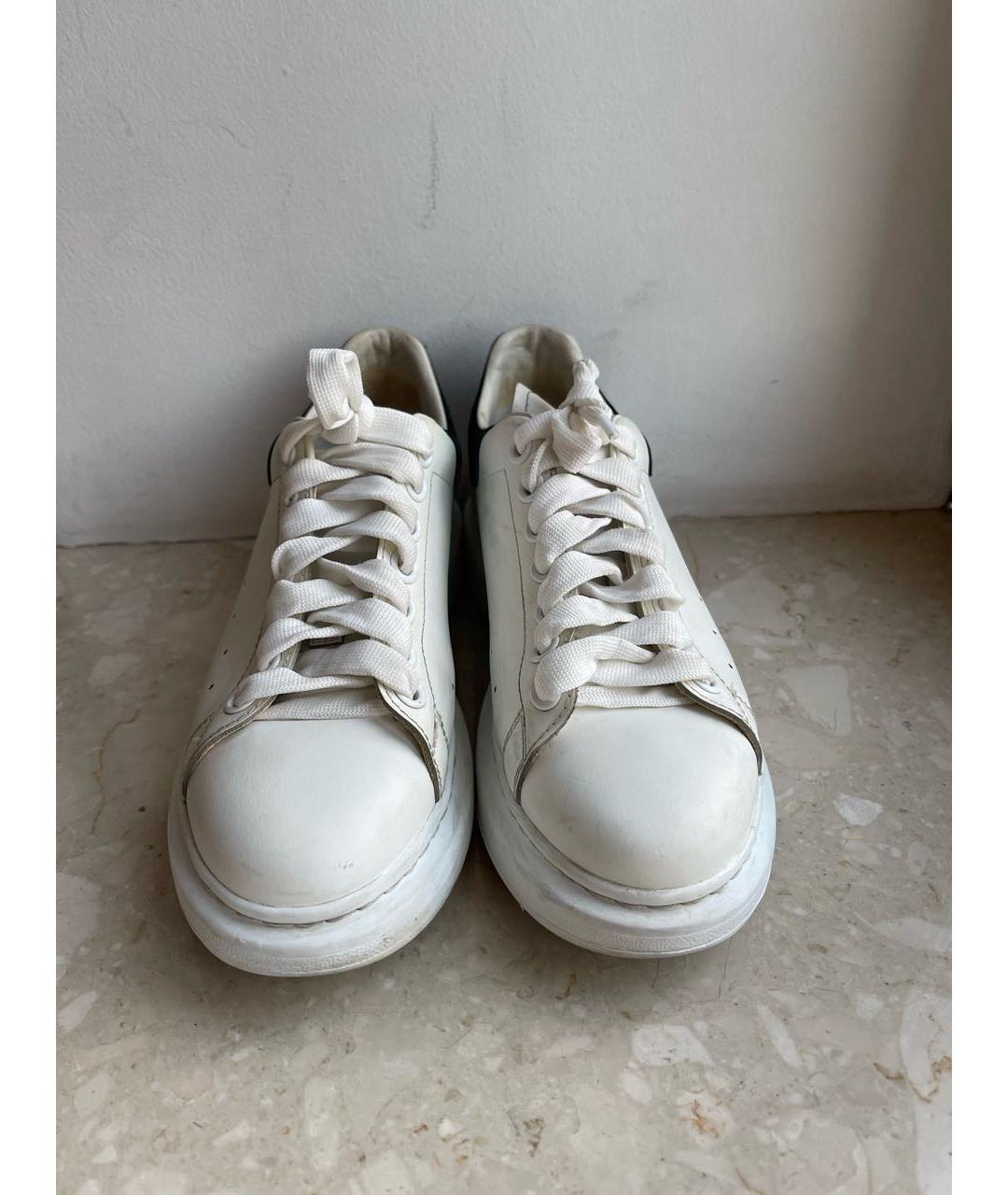 ALEXANDER MCQUEEN Белые кожаные кеды, фото 2