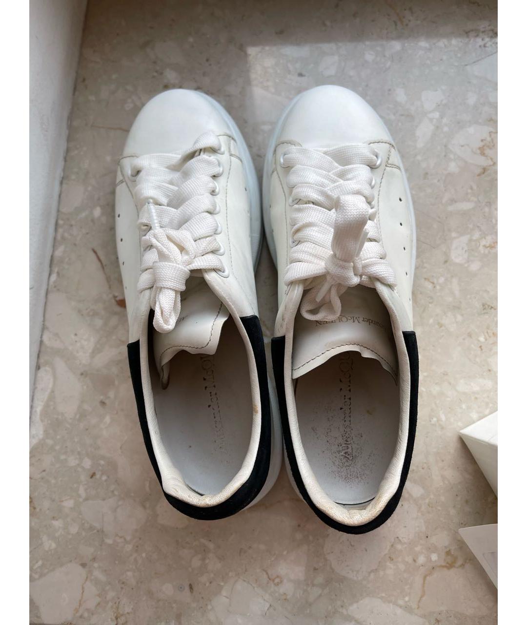 ALEXANDER MCQUEEN Белые кожаные кеды, фото 3
