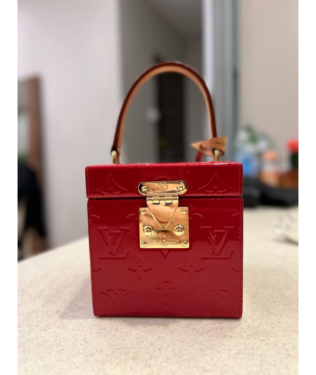 LOUIS VUITTON PRE-OWNED Красная сумка с короткими ручками из лакированной кожи, фото 6