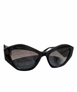 

Солнцезащитные очки PRADA