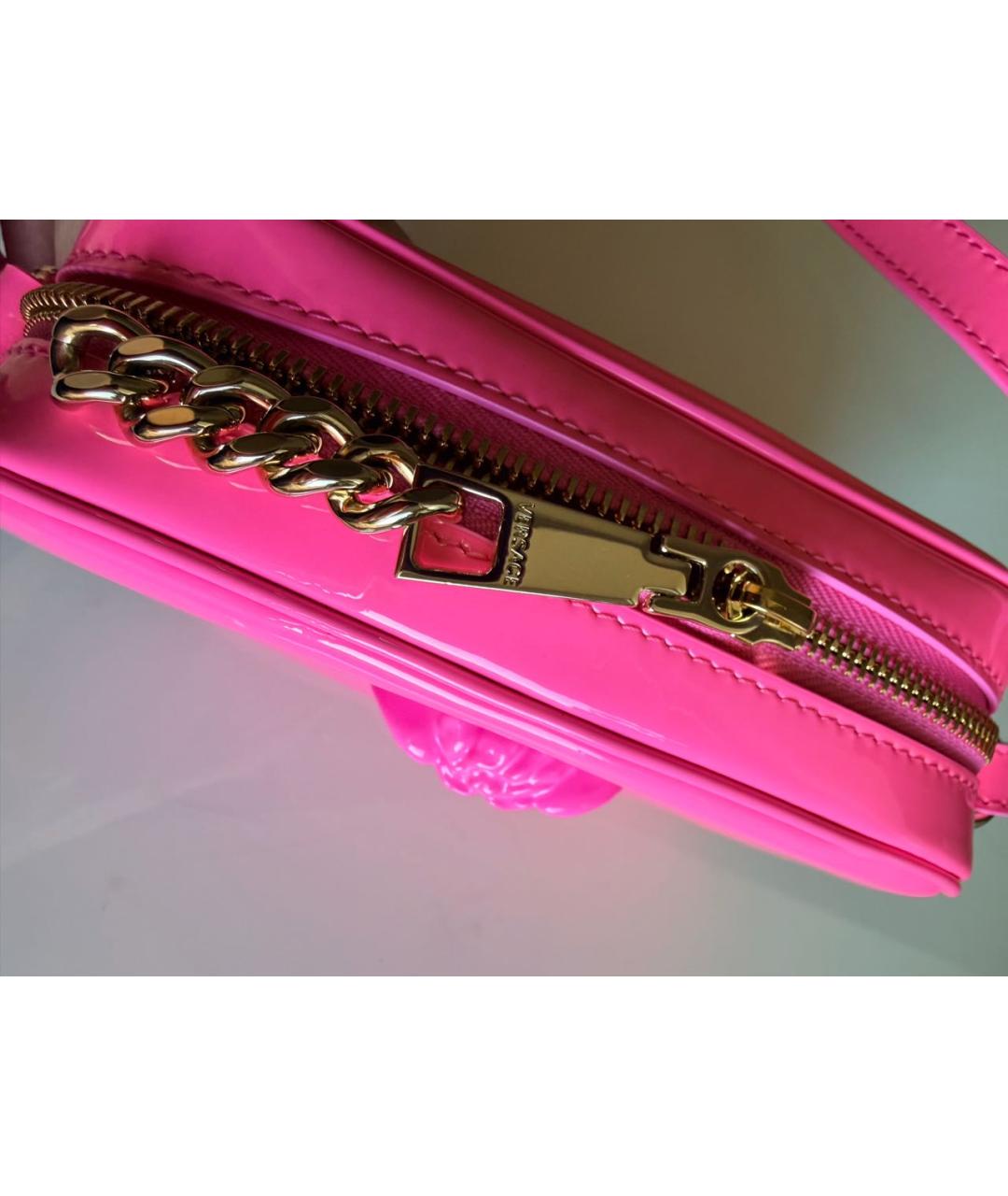 VERSACE Розовая сумка через плечо из лакированной кожи, фото 6