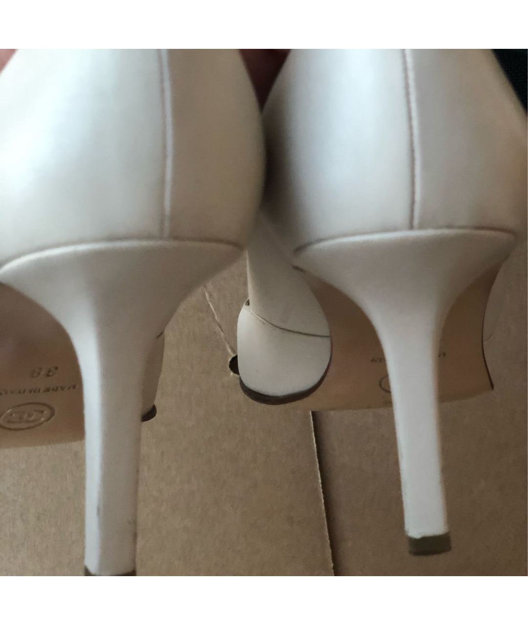 CHANEL PRE-OWNED Белые кожаные туфли, фото 4
