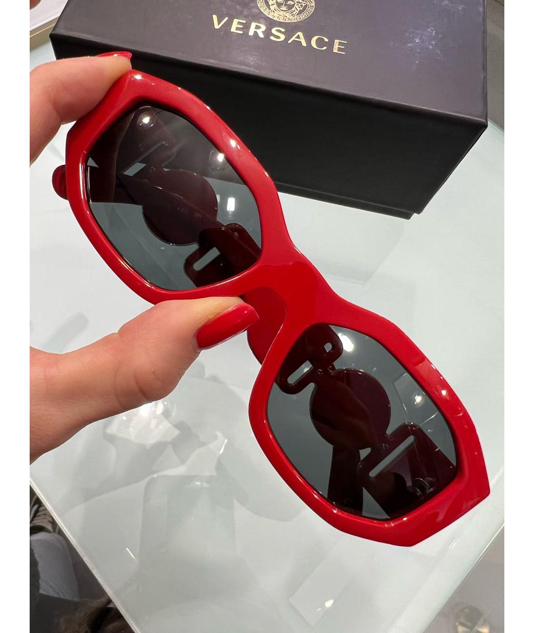 VERSACE Красные пластиковые солнцезащитные очки, фото 5
