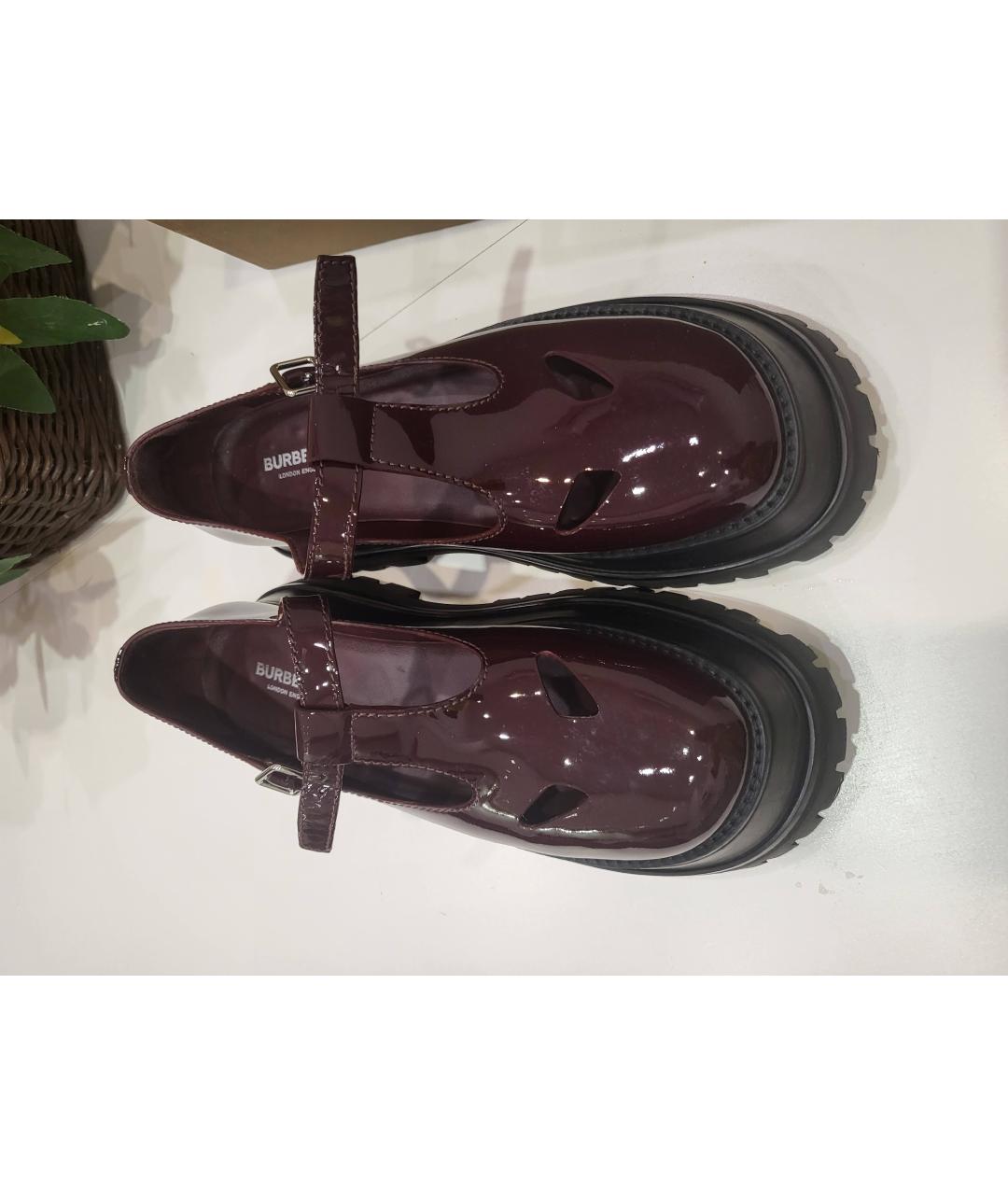 BURBERRY Бордовые туфли из лакированной кожи, фото 2