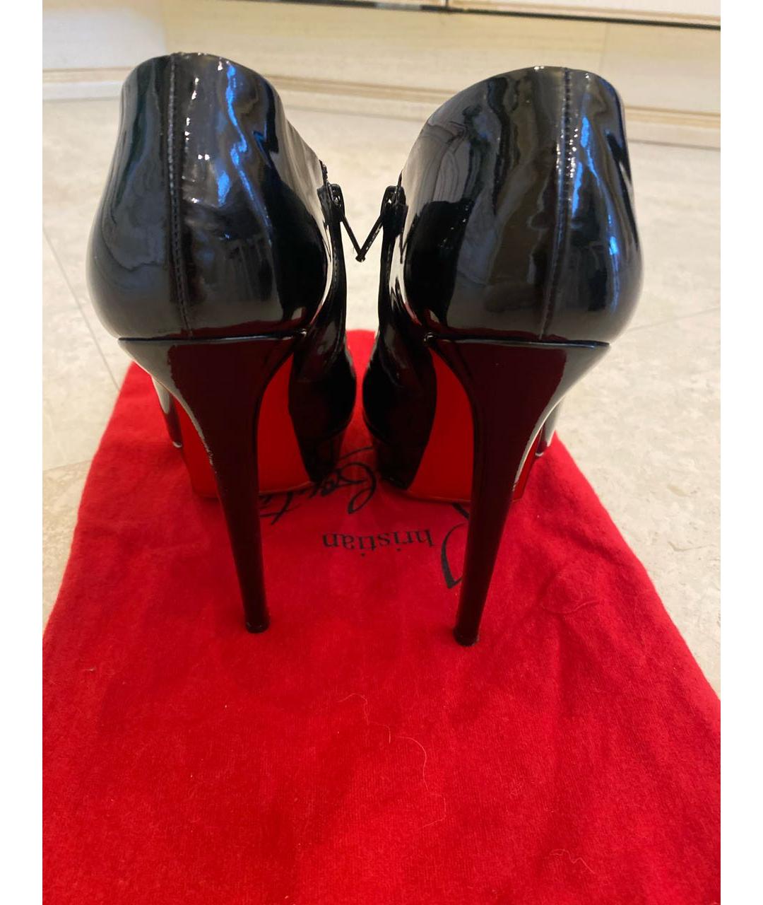 CHRISTIAN LOUBOUTIN Черные ботильоны из лакированной кожи, фото 6