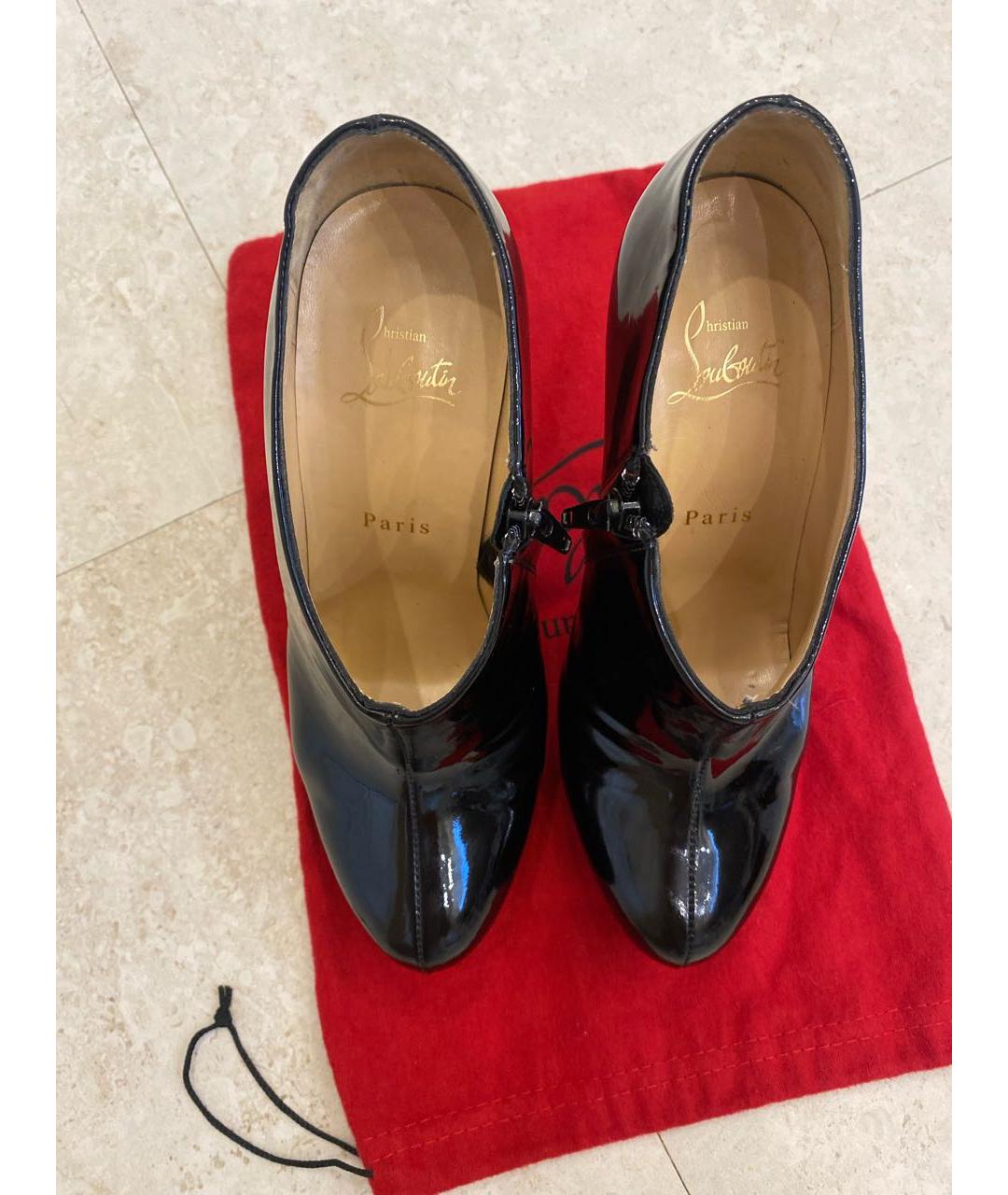 CHRISTIAN LOUBOUTIN Черные ботильоны из лакированной кожи, фото 3