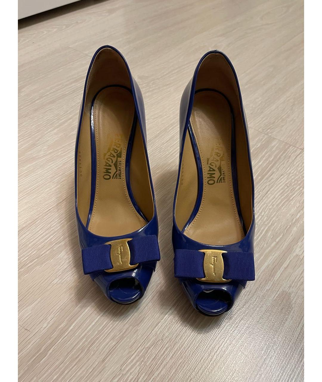 SALVATORE FERRAGAMO Синие кожаные туфли, фото 2