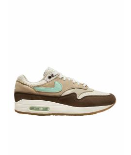 

Низкие кроссовки / кеды NIKE