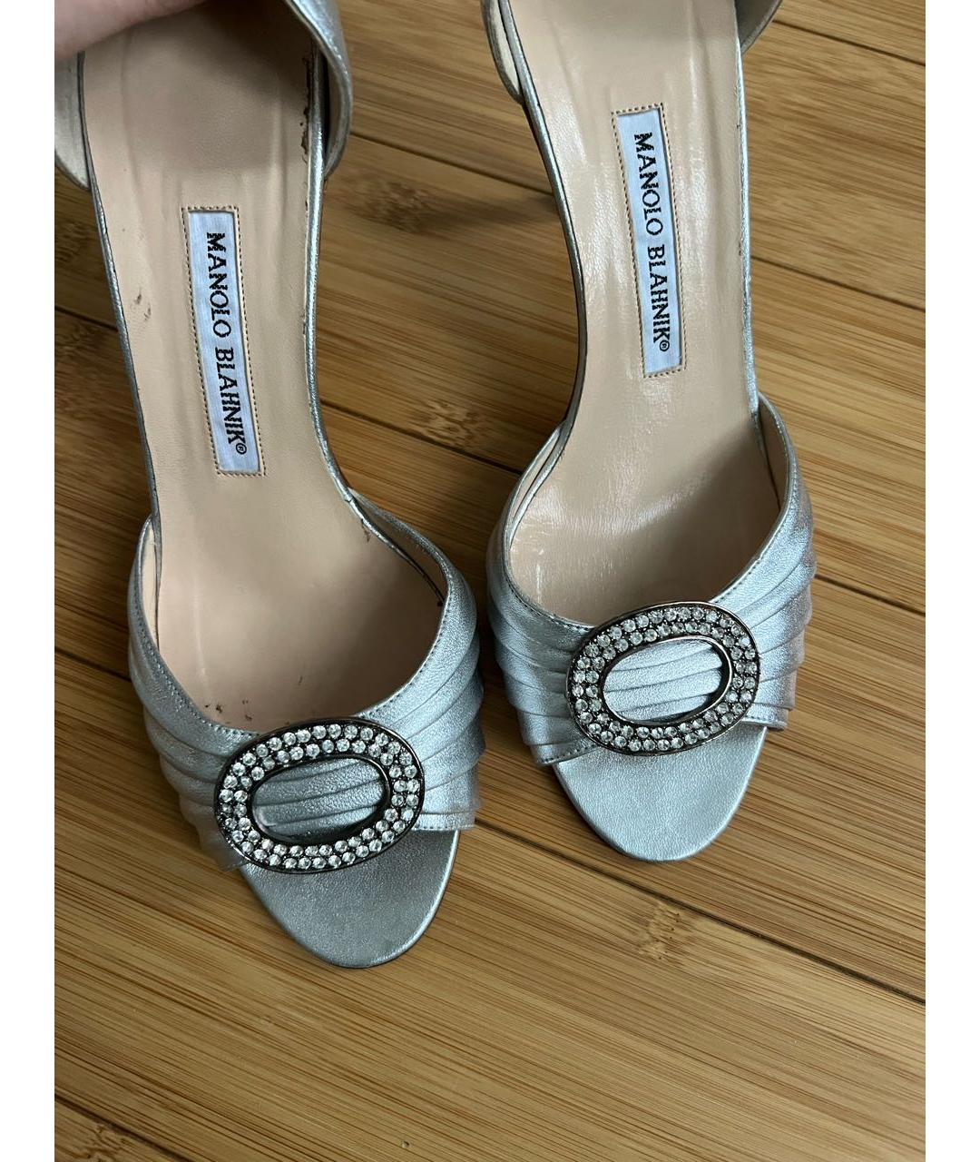 MANOLO BLAHNIK Серебряные текстильные босоножки, фото 7