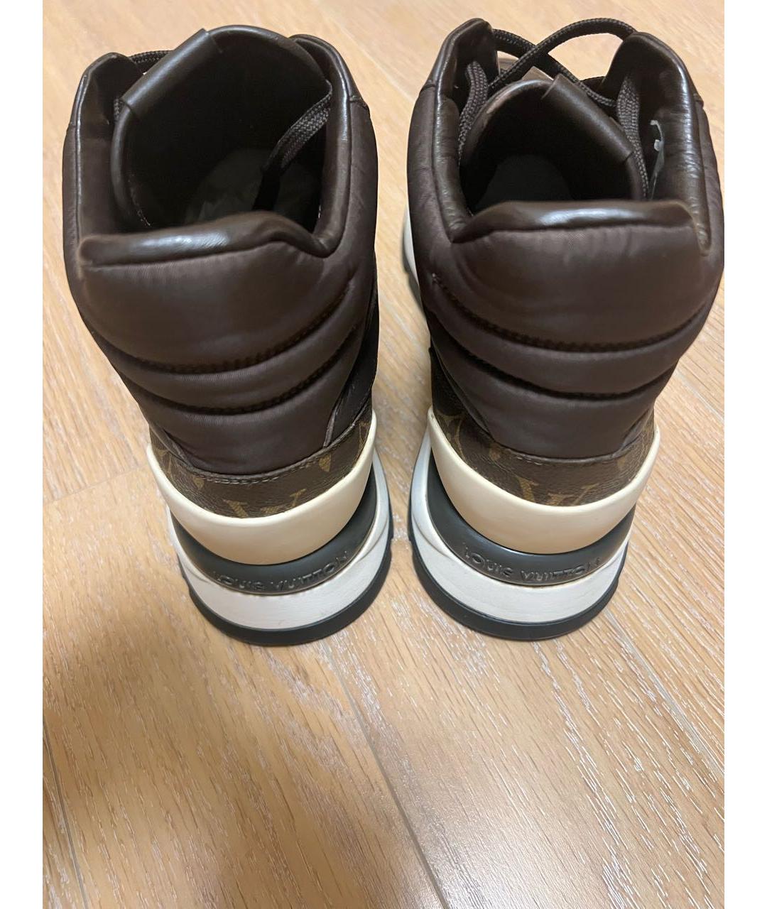 LOUIS VUITTON PRE-OWNED Коричневые кожаные высокие кроссовки / кеды, фото 5