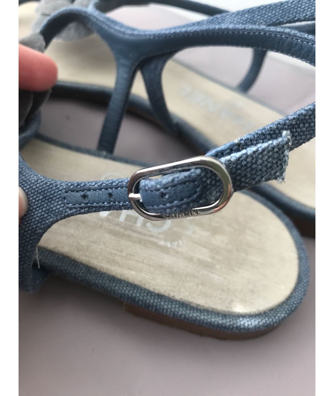 CHANEL PRE-OWNED Синие текстильные сандалии, фото 5