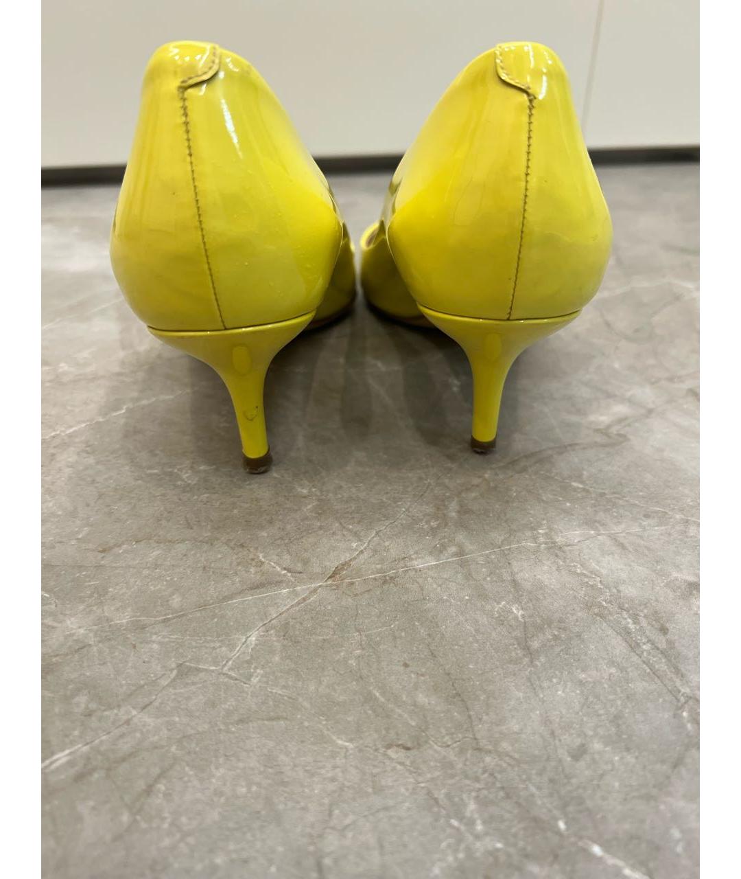 DOLCE&GABBANA Желтые лодочки на низком каблуке из лакированной кожи, фото 3