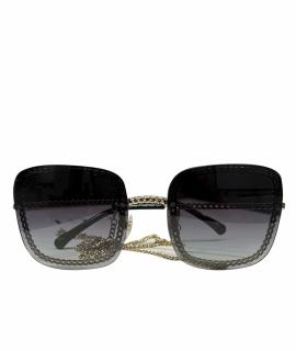 

Солнцезащитные очки CHANEL PRE-OWNED