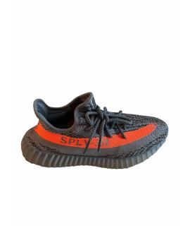 

Кроссовки YEEZY
