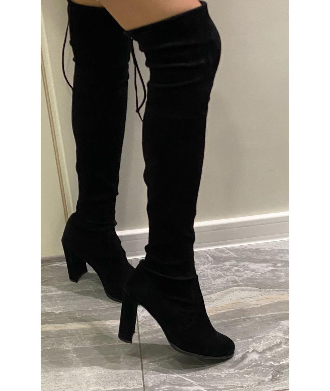 STUART WEITZMAN Черные замшевые ботфорты, фото 4