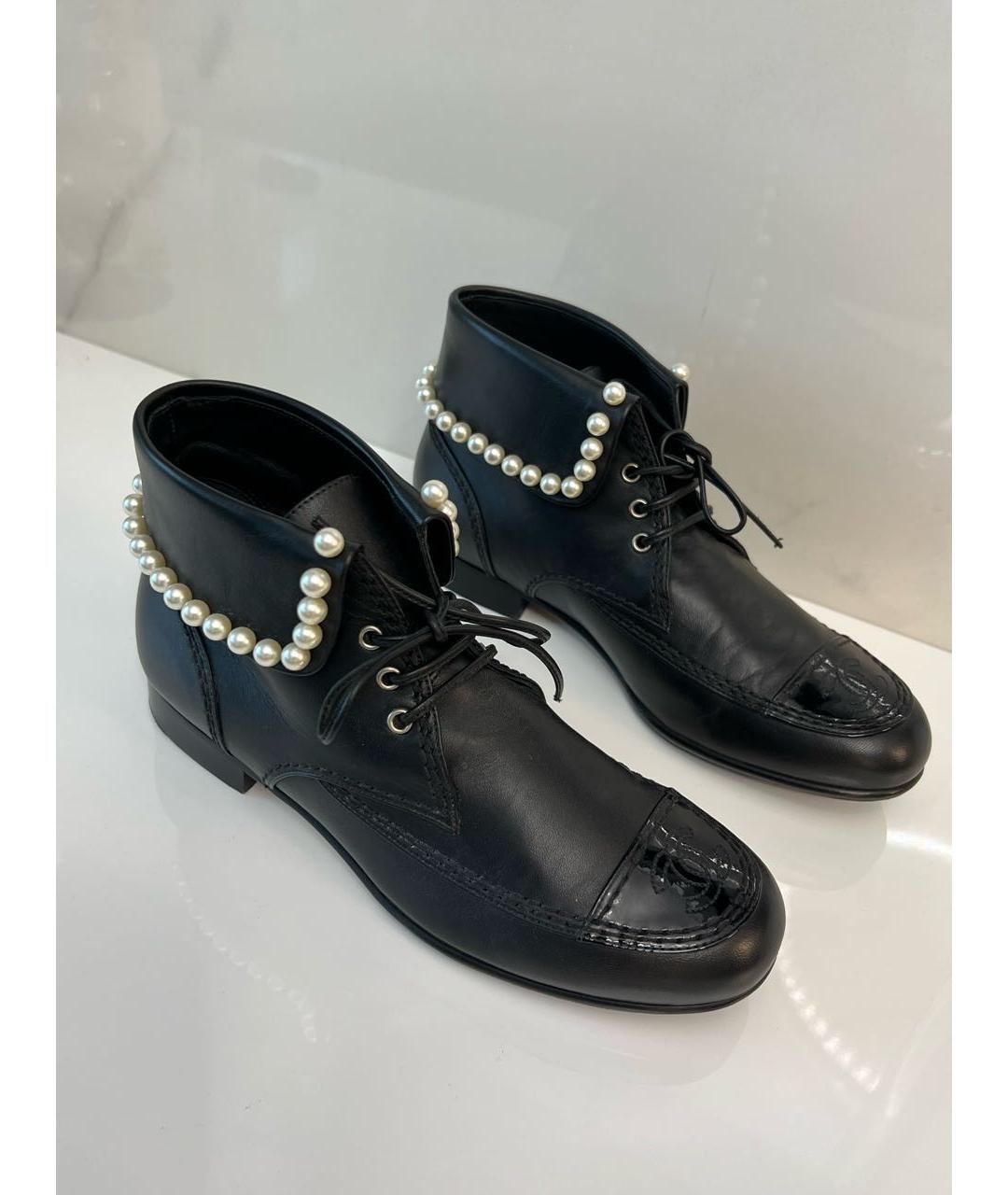 CHANEL Черные кожаные ботинки, фото 2