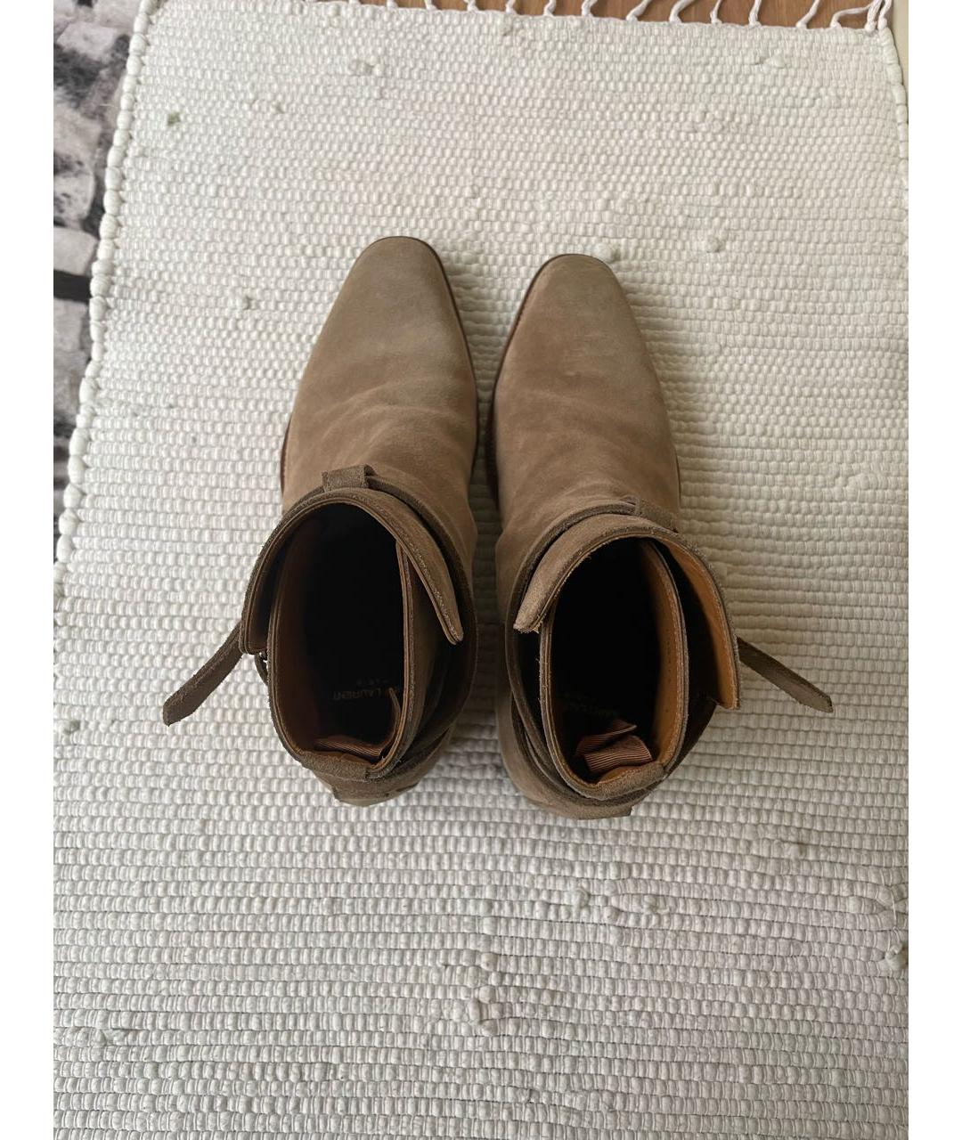 SAINT LAURENT Бежевые замшевые высокие ботинки, фото 3