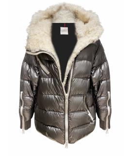 MONCLER Пуховик