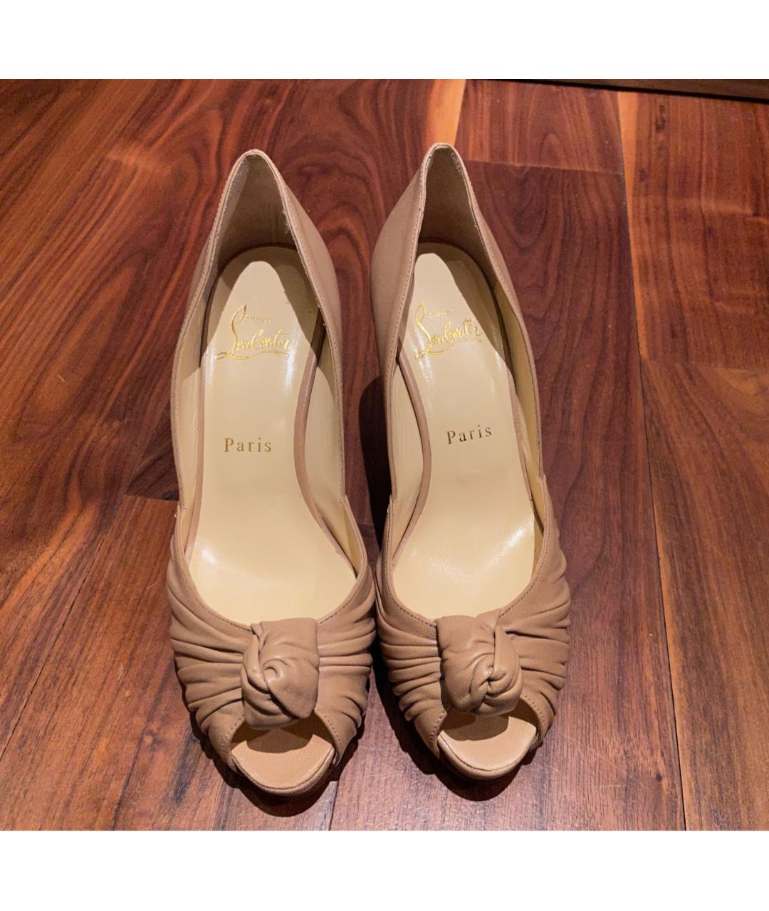 CHRISTIAN LOUBOUTIN Бежевые кожаные туфли, фото 2