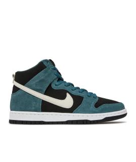 NIKE Кроссовки