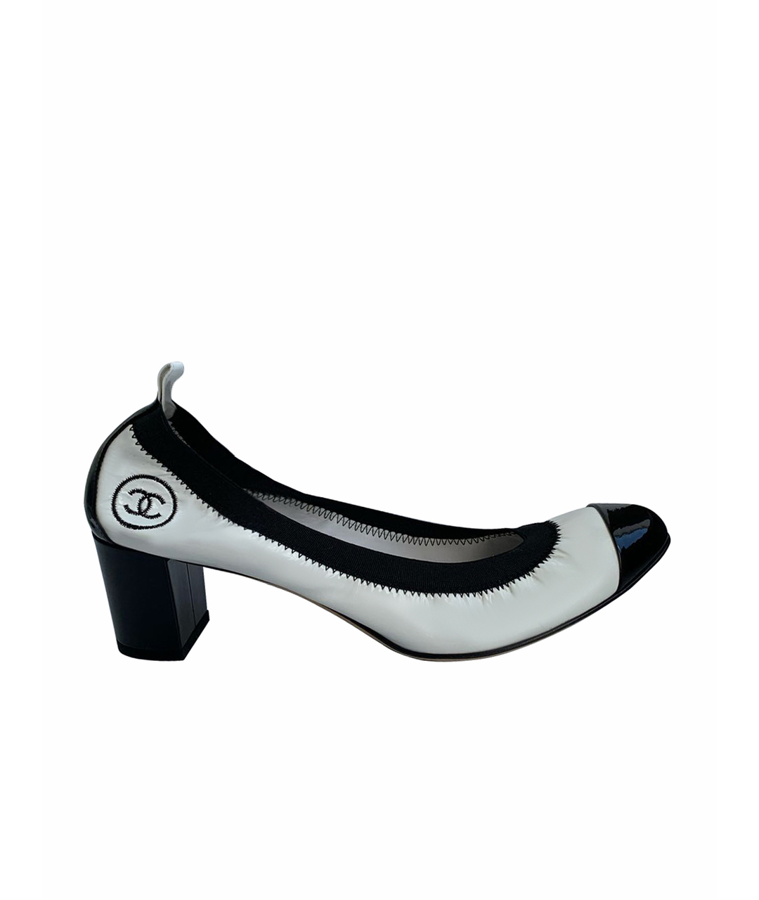CHANEL PRE-OWNED Белые туфли из лакированной кожи, фото 1