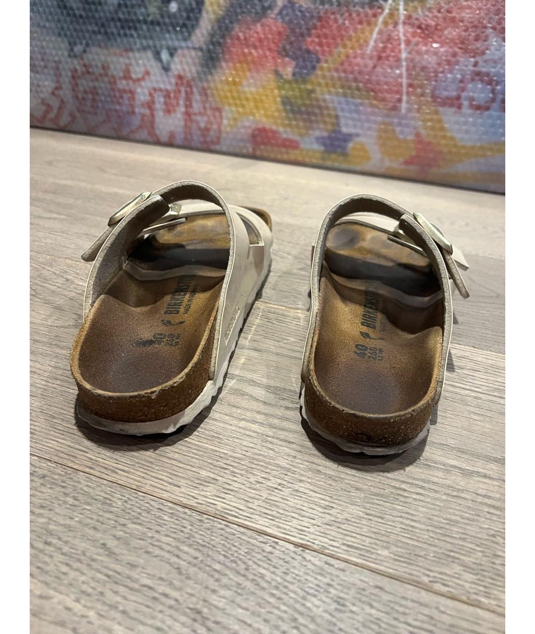 BIRKENSTOCK Бежевые сабо из лакированной кожи, фото 4