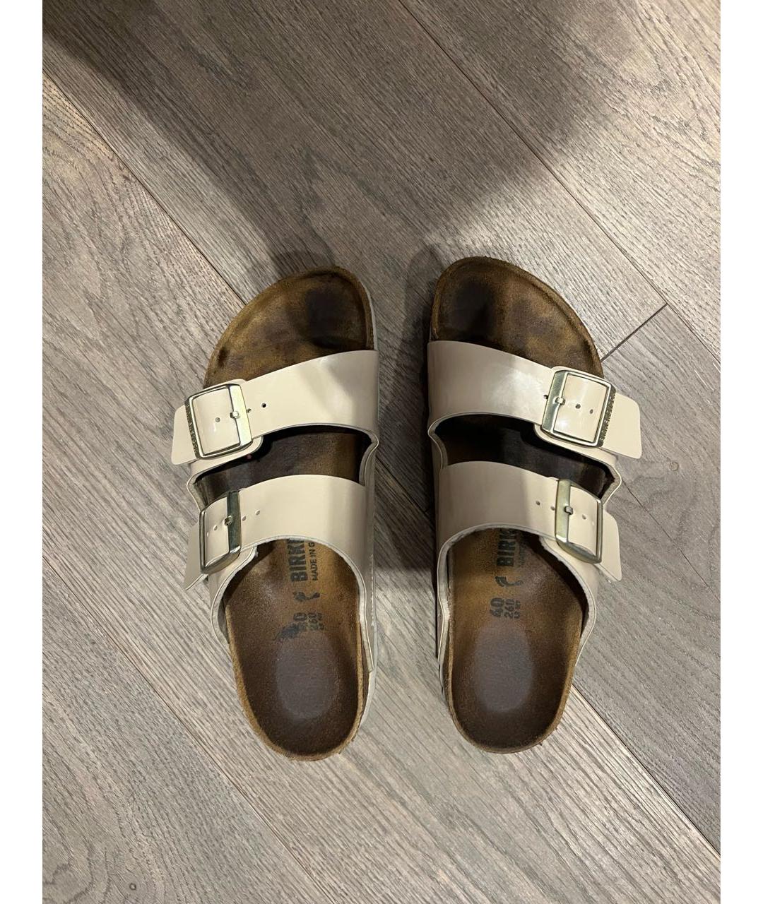 BIRKENSTOCK Бежевые сабо из лакированной кожи, фото 3