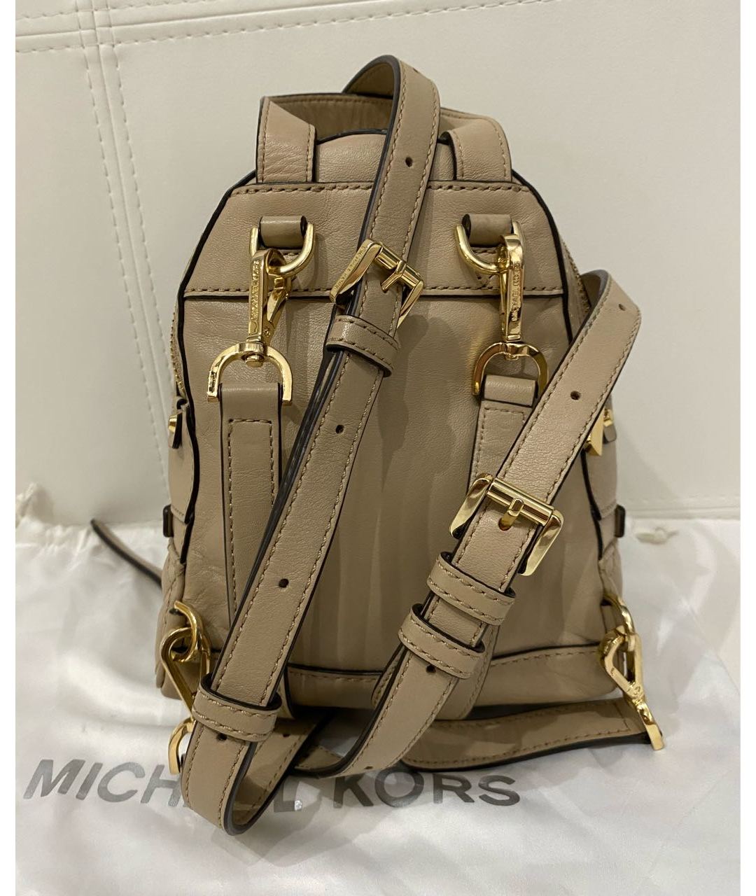 MICHAEL KORS Бежевый кожаный рюкзак, фото 5