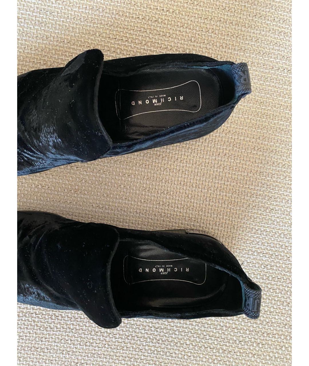 JOHN RICHMOND Черные бархатные туфли, фото 5