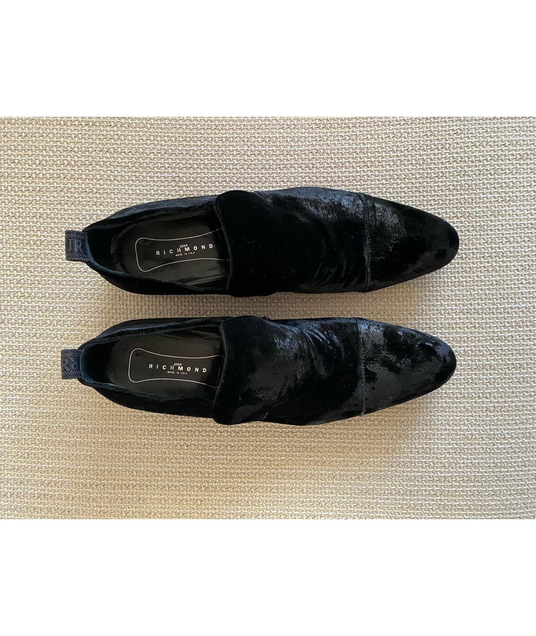 JOHN RICHMOND Черные бархатные туфли, фото 3