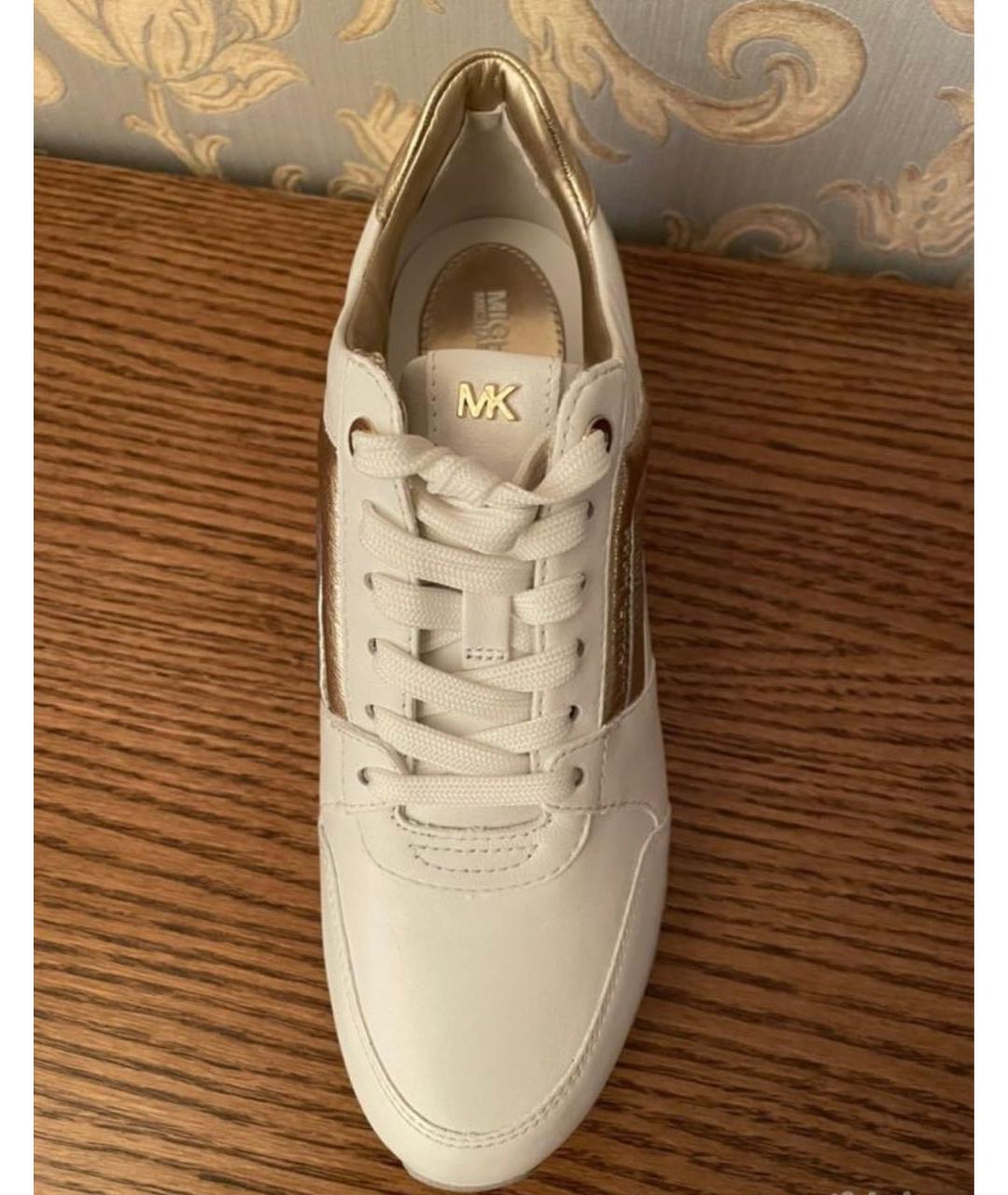 MICHAEL KORS Белые кожаные кроссовки, фото 2